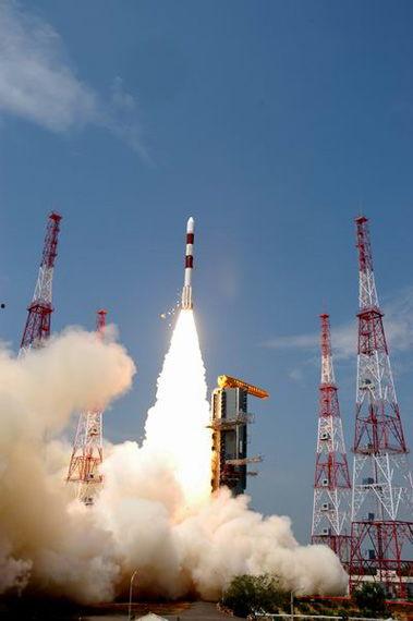 国产最新款火箭发射视频,翱翔太空的钢铁巨龙