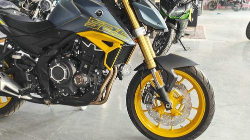 国产街车实拍视频在线观看,实拍视频带你领略国产摩托魅力