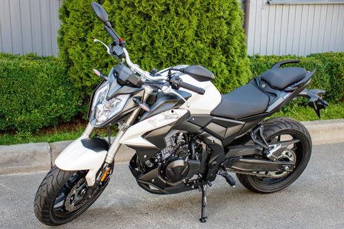 国产街车实拍视频在线观看,实拍视频带你领略国产摩托魅力